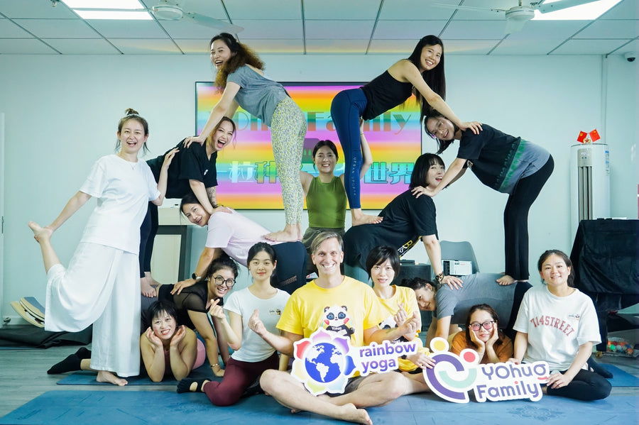 Group activity during a Rainbow Kids Yoga teacher training
